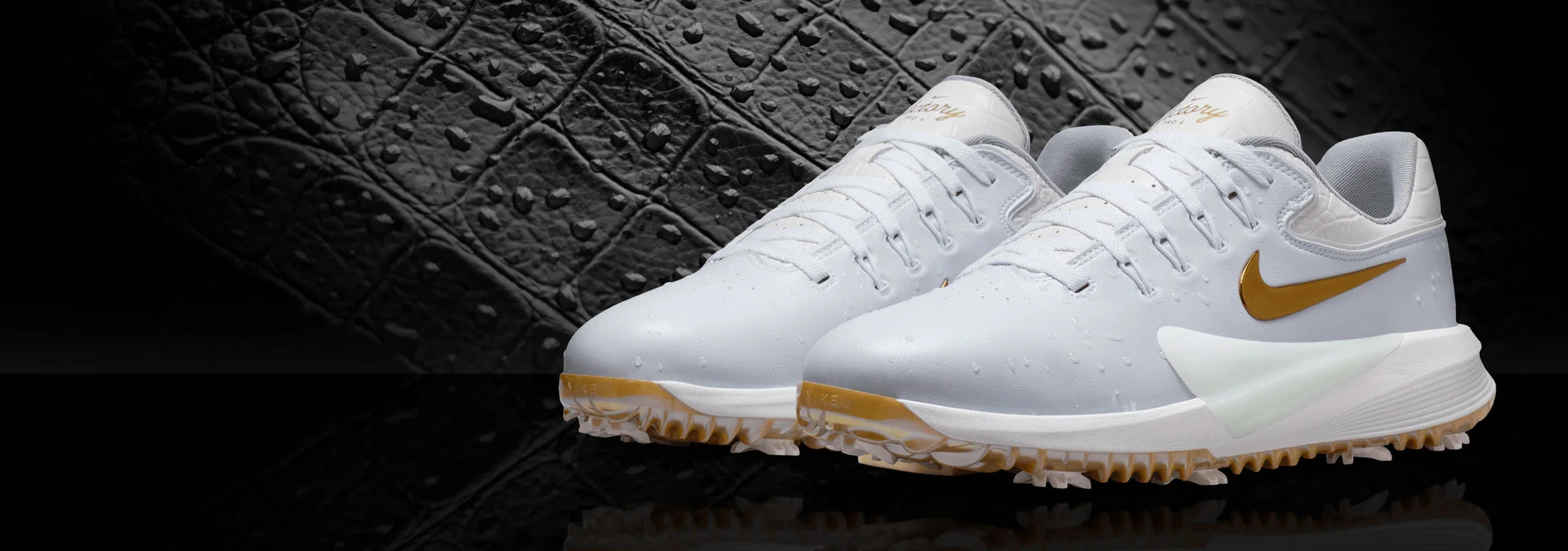 Nike Victory Pro 4 golf shoes.