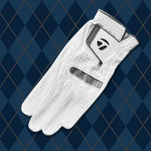 A laydown shot of golf products with a holiday background.